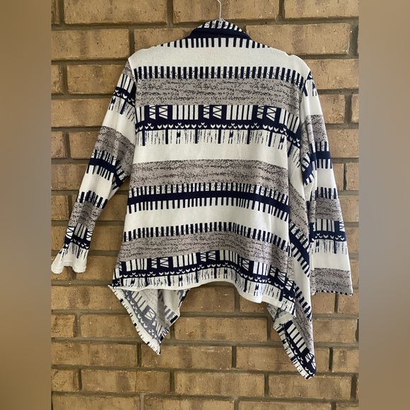 Woman lightweight front drape open cardigan size small/Medium - Picture 2 of 2